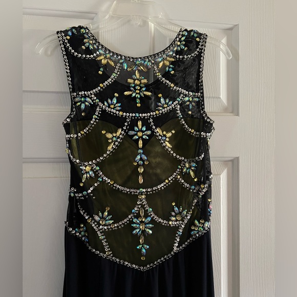 Betsy & Adam Formal Dress Size 12 - Picture 13 of 16